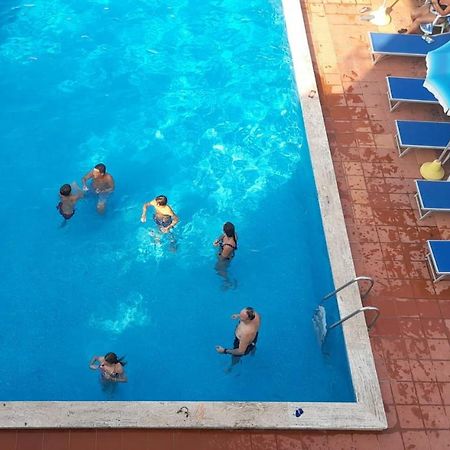 Hotel Villa Furia Bellaria-Igea Marina Zewnętrze zdjęcie