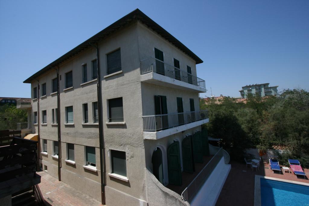 Hotel Villa Furia Bellaria-Igea Marina Zewnętrze zdjęcie