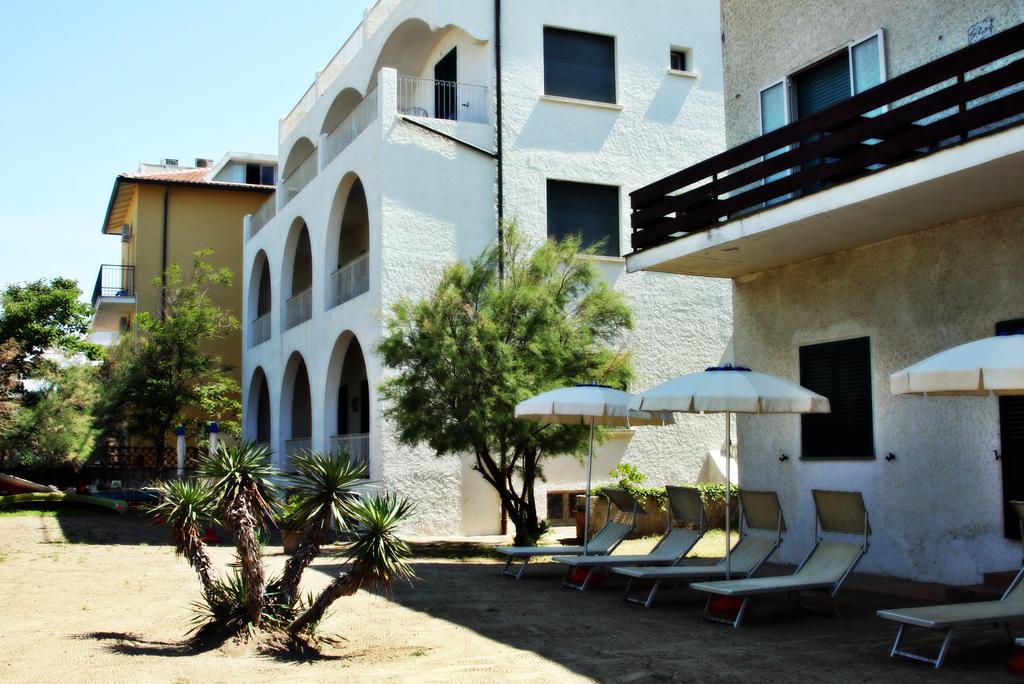 Hotel Villa Furia Bellaria-Igea Marina Zewnętrze zdjęcie
